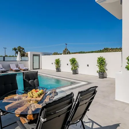 וילה Eagle's Nest - Adjoining Villas! *