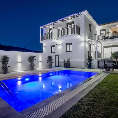 וילה Eagle's Nest - Adjoining Villas! *