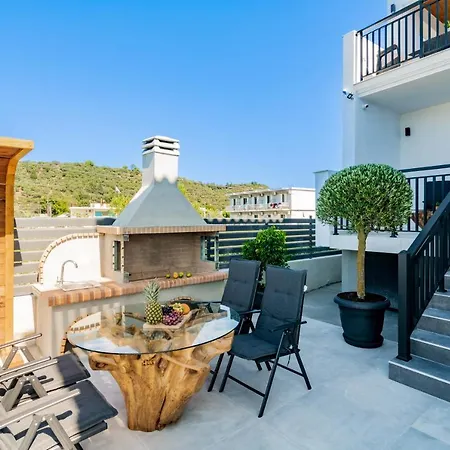 Eagle's Nest - Adjoining Villas! Вилла *