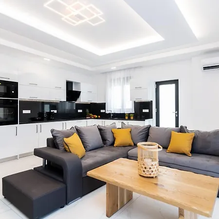Eagle's Nest - Adjoining Villas! Villa *