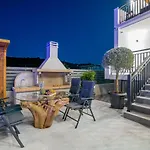Villa Eagle's Nest - Adjoining Villas! *