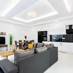 Villa Eagle's Nest - Adjoining Villas!
