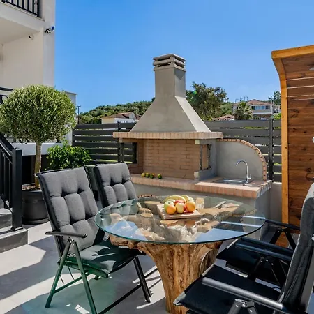 Eagle's Nest - Adjoining Villas!